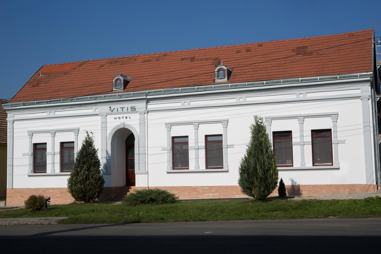 Vitis Hotel Villány Exterior foto